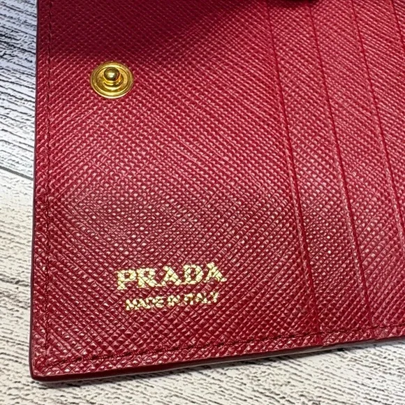 💯 Authentic PRADA Saffiano Red Compact Wallet with Box $795 - Picture 10 of 15